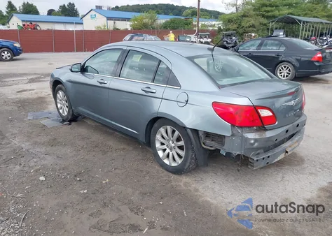 2010 Chrysler Sebring Limited from USA, damaged, VIN 1C3CC5FB5AN229423
